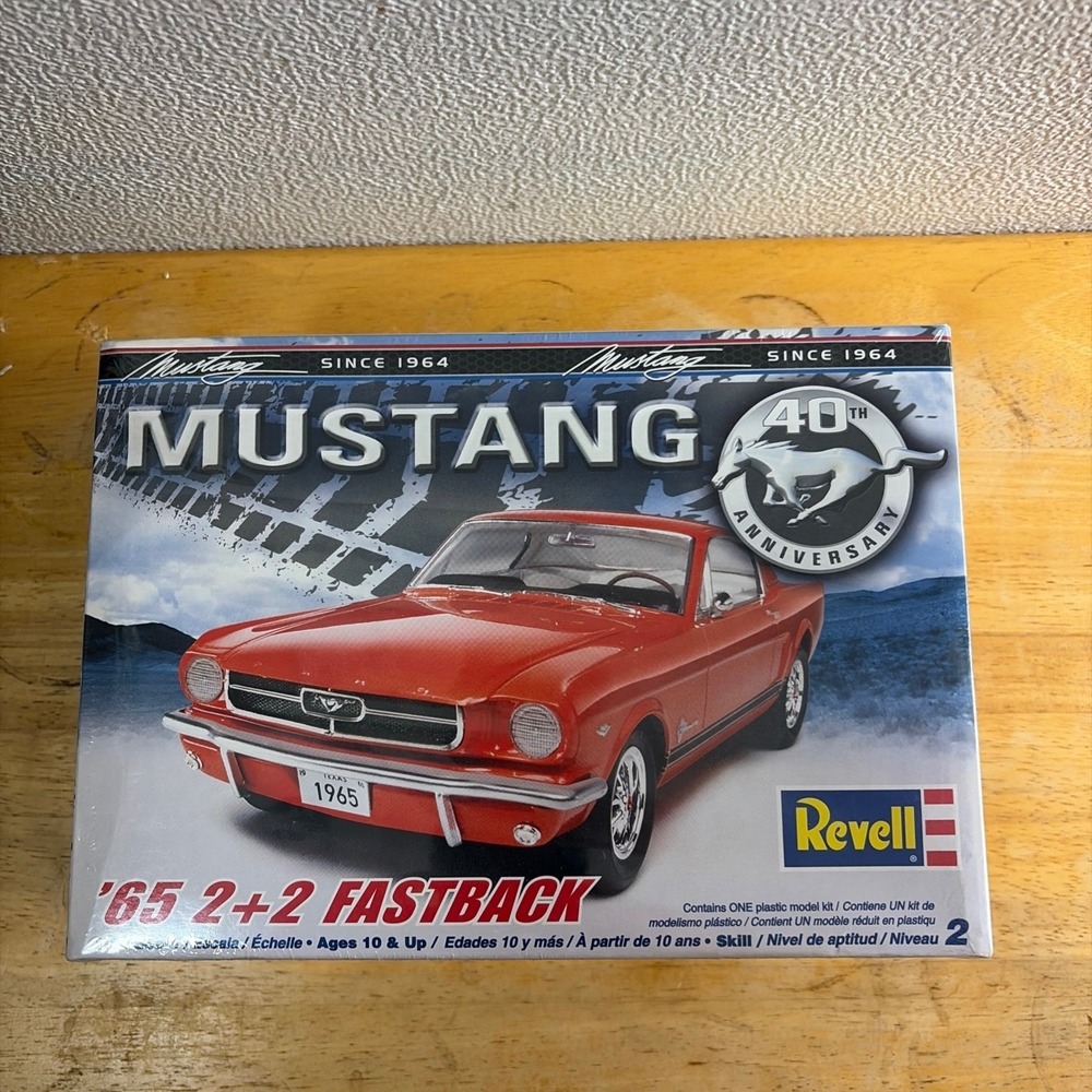 Revell 1965 Mustang 2+2 Fastback 1/24 Model Kit 40th Anniversary 85-2835 Sealed